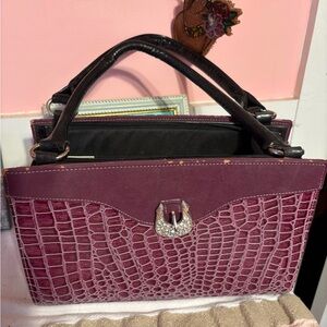 Elegant Burgundy Crocodile Pattern Shoulder Bag